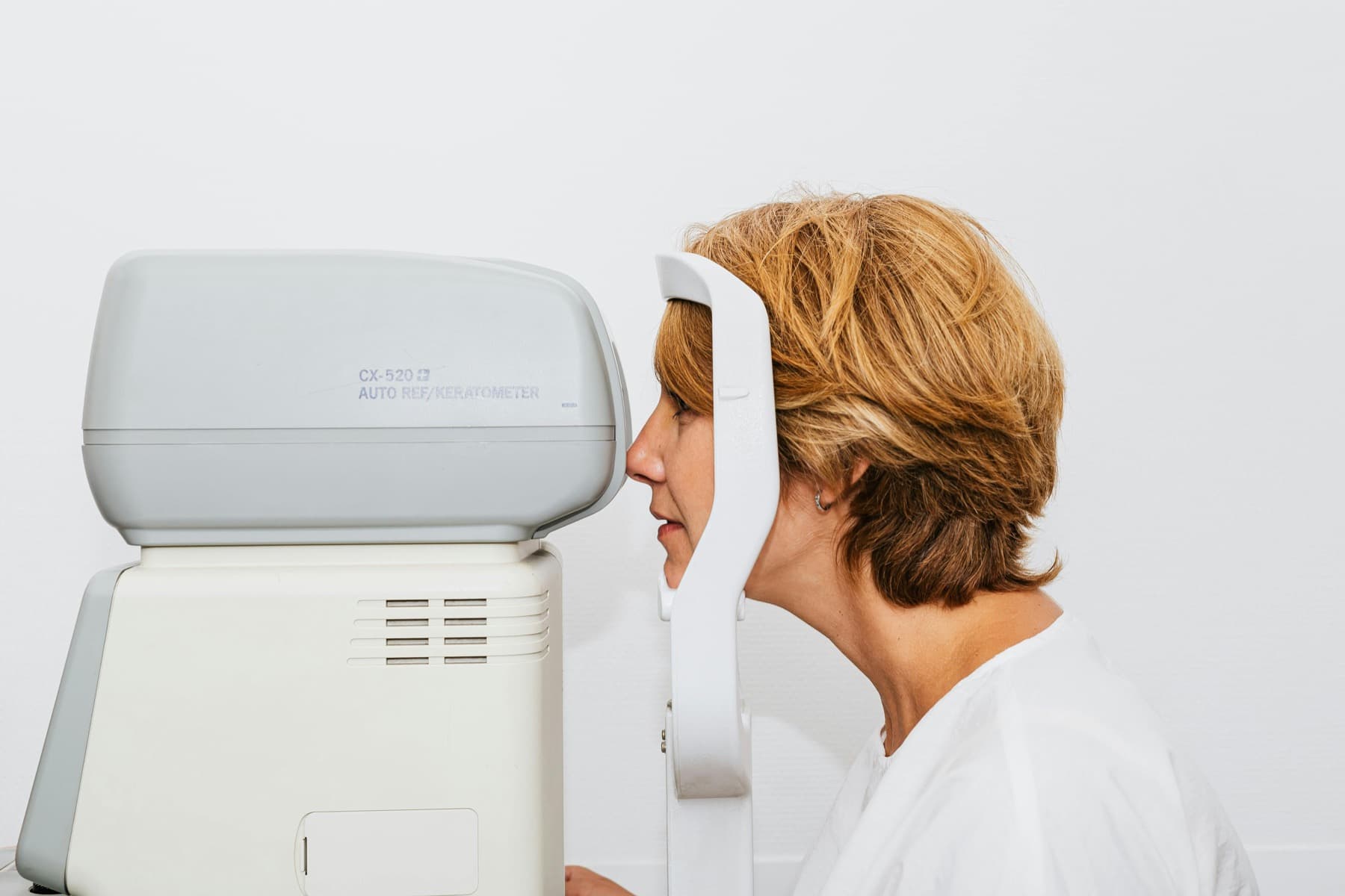 Diagnostische Geräte für augenärztliche Abklärung